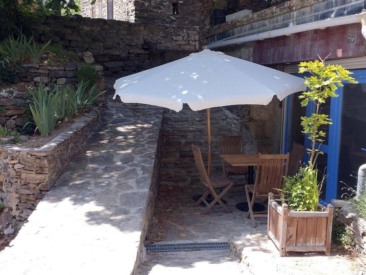 Appartement entier, One-Bedroom Apartment in Saint-Mélany, Parc naturel régional des Monts d'Ardèche