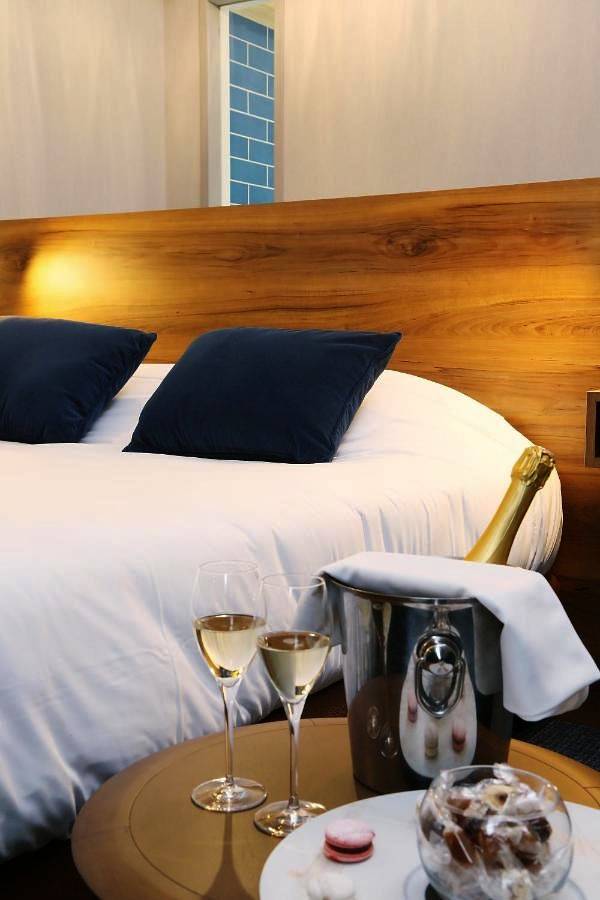 Hôtel pour 2 personnes, avec jardin à Dizy - 2