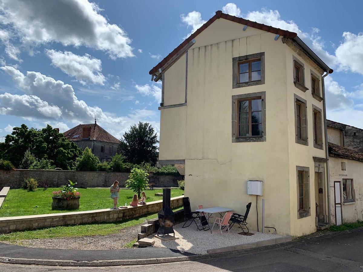 One-Bedroom House in Melay, Haute-Marne