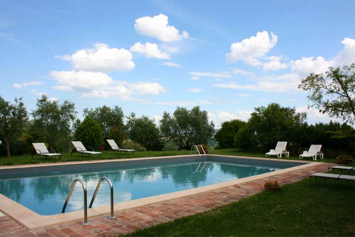Villa für 14 Personen, mit Garten und Pool in Italien - 2