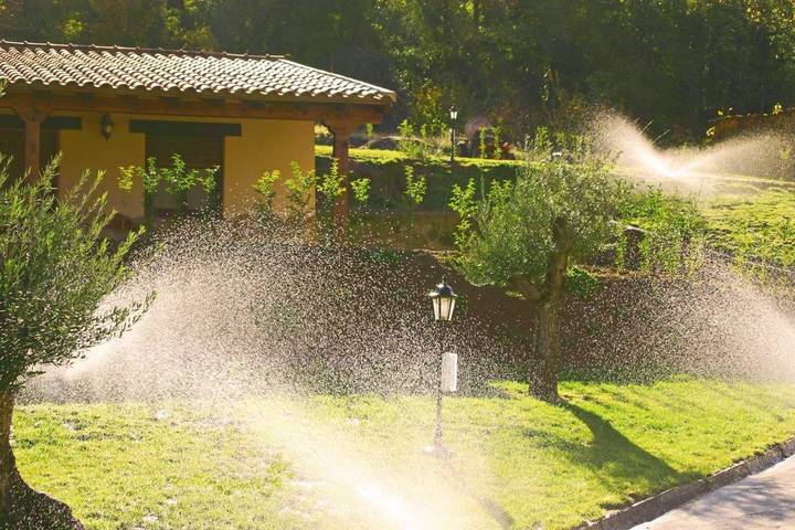 Casa rural para 5 personas, con piscina además de vistas y jardín en Valle del Jerte - 2