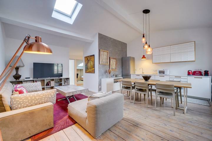 Gîte pour 5 personnes, avec Terrasse dans Theatre Femina