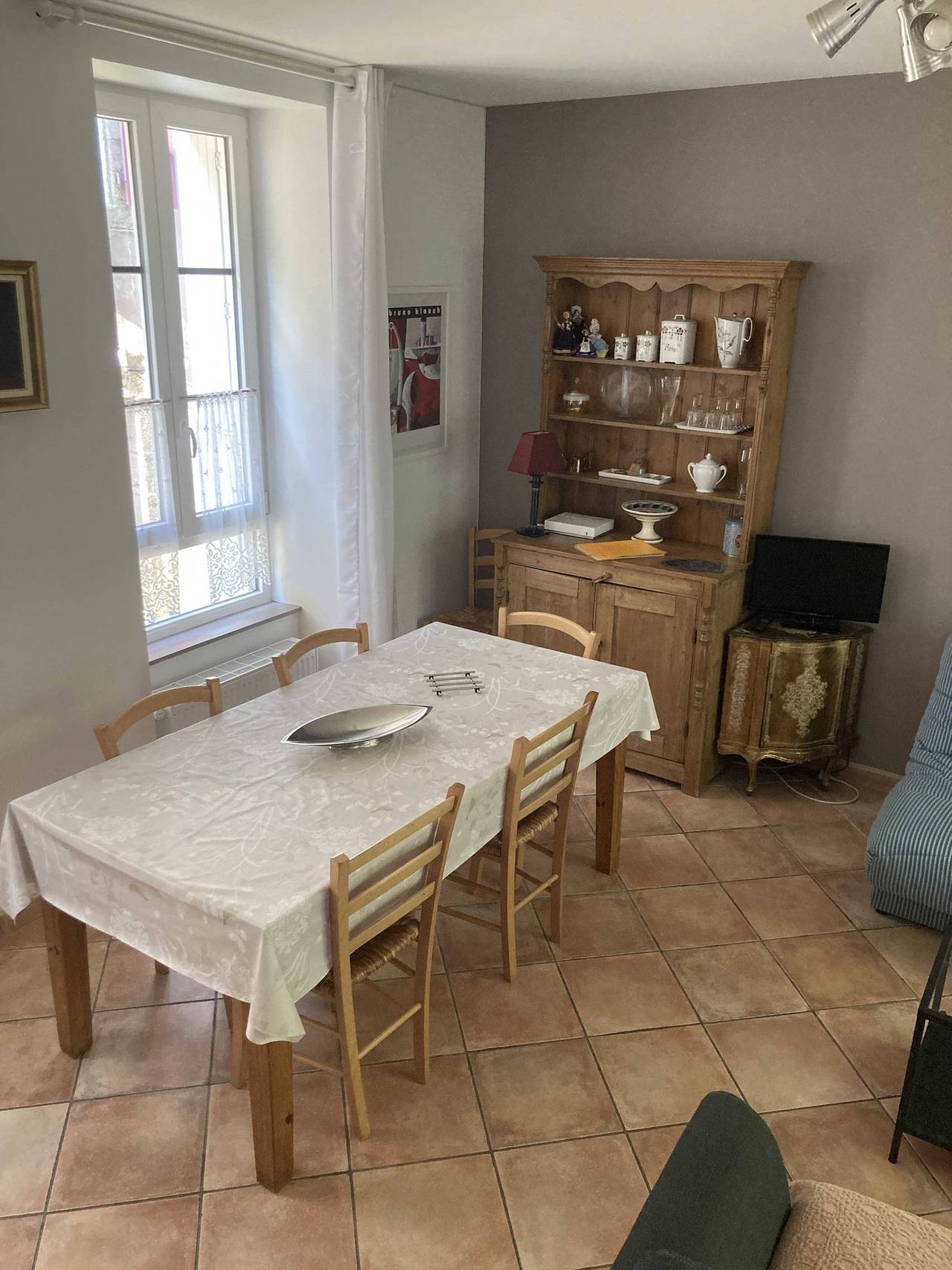 Maison de pêcheur au-dessus du port in Douarnenez, Quimper und Umgebung