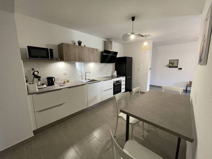 Appartement entier, Appartement de Standing pour 4 Pers avec Jardin et Piscine à 500m de la Plage in La Croix-Valmer, Parc national de Port-Cros