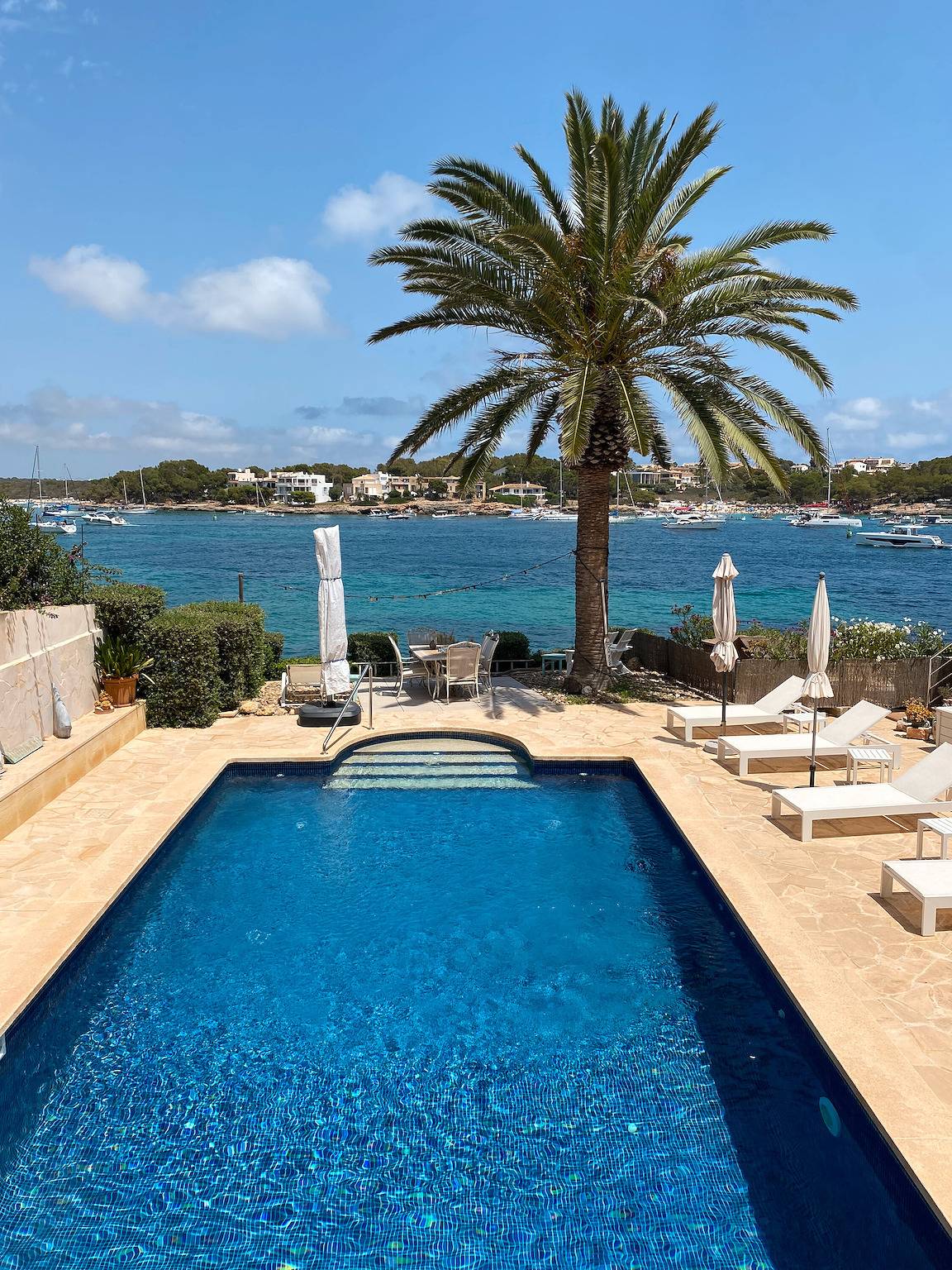 Holiday Home 'Vora Mar' with Sea View, Wi-Fi and Air Conditioning in Portocolom, Felanitx