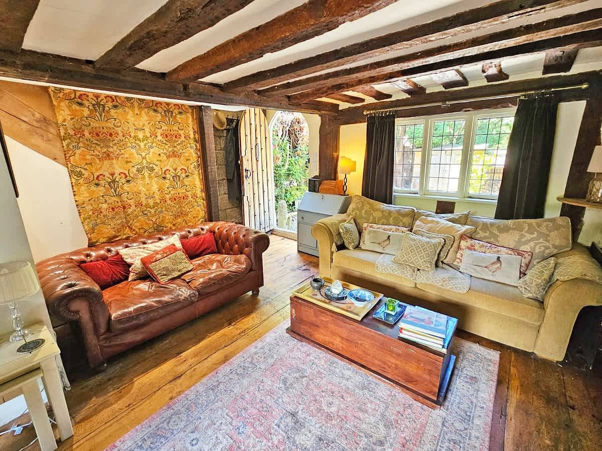 Perfect Booking | The Buttery 500 Year Old Cottage in Kent