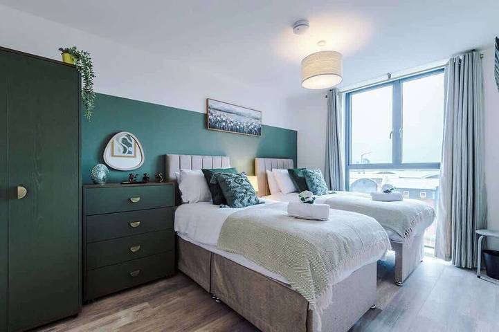 Appartement entier, New! Pristine 2-Bed Flat, Great Location, Sleeps 6 in Liverpool, Merseyside