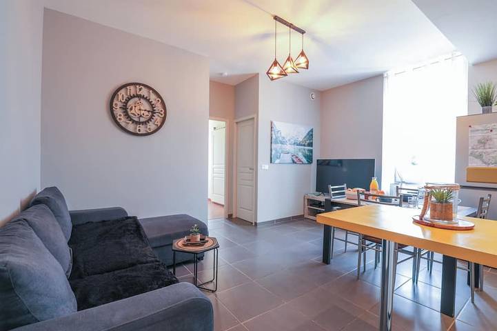 Entire apartment, Renovated apartment - In the heart of the spa district in Argelès-Gazost, French Pyrenees