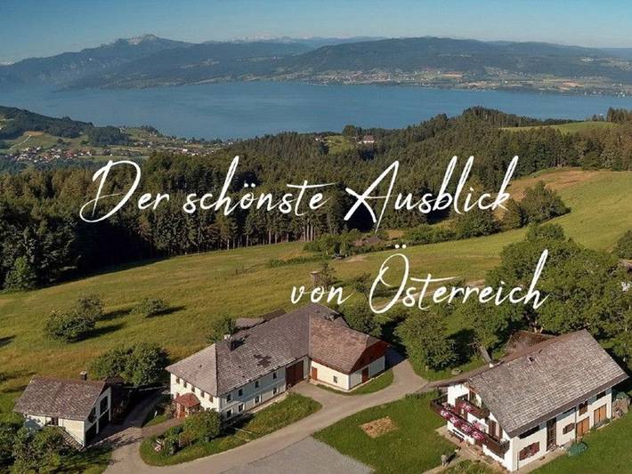 Ferienwohnung für 4 Personen, mit Balkon und Garten sowie Seeblick und Ausblick in Weyregg am Attersee