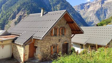 Maison de campagne pour 6 personnes, avec jardin et vue à Vénosc