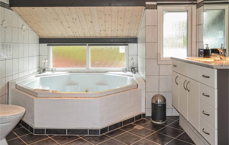 Chalet für 8 Personen, mit Terrasse und Sauna sowie Whirlpool in Dänemark - 2