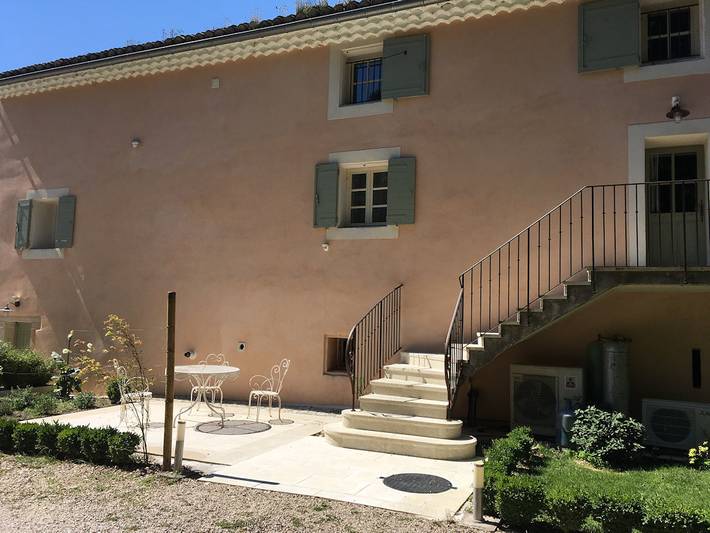 Gîte pour 4 personnes, avec piscine ainsi que jardin et balcon à Saint-Hippolyte-le-Graveyron - 2
