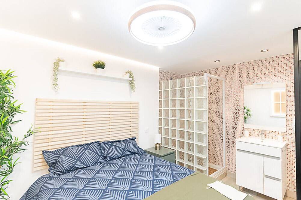 Sucre: Room with comfort and Bolivian essence in Madrid in Madrid, Madrid Province