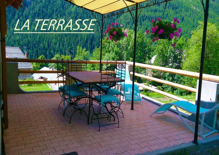 Gîte pour 4 personnes, avec terrasse - 1