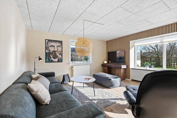 Schönes Ferienhaus mit eingezäuntem Grundstück in Hvide Sande, Holmsland Klit