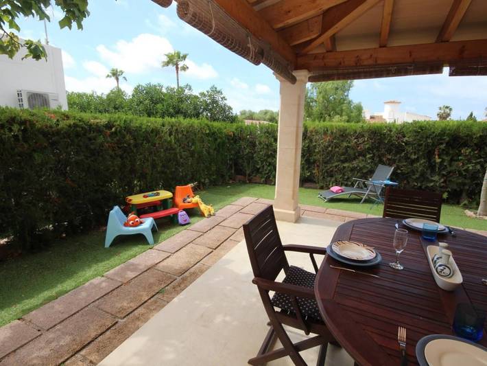 Finca für 6 Personen, mit Balkon und Garten sowie Pool in Sa Ràpita