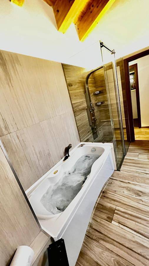 Gîte pour 5 personnes, avec jacuzzi et jardin à Sondalo