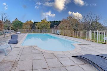 Maison De Vacances pour 14 Personnes dans Saint-Pierre-de-Côle, Nouvelle-Aquitaine, Photo 1