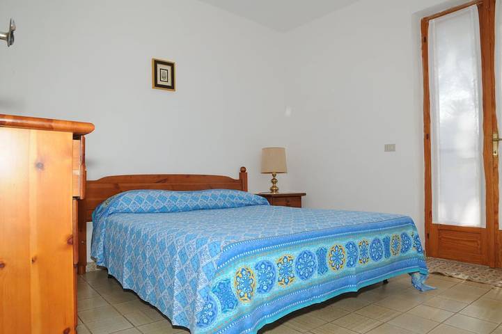 Gîte pour 6 personnes, avec jardin et terrasse dans San Giovanni Sardinia - 3