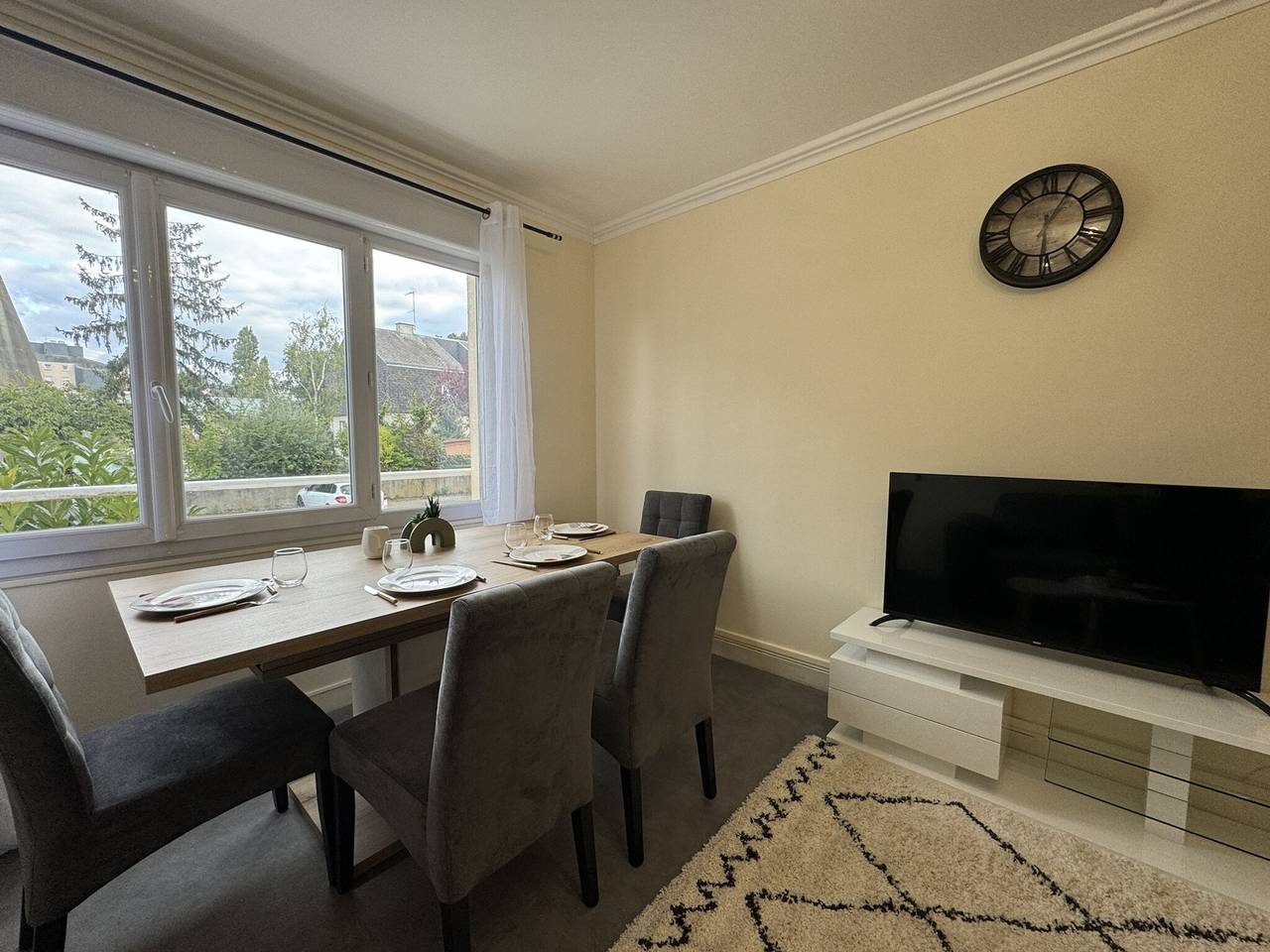 Entire apartment, Apartment near Le Mans Circuit in Le Mans, Sarthe