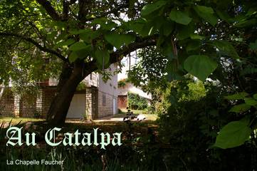 Location de vacances pour 3 personnes, avec jardin dans Périgord Vert