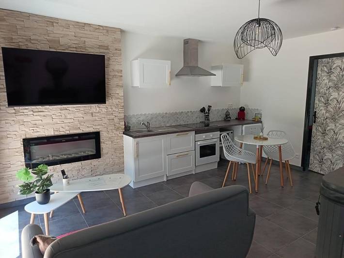 Gîte pour 2 personnes, avec Jacuzzi et Terrasse à Rosières-près-Troyes - 4
