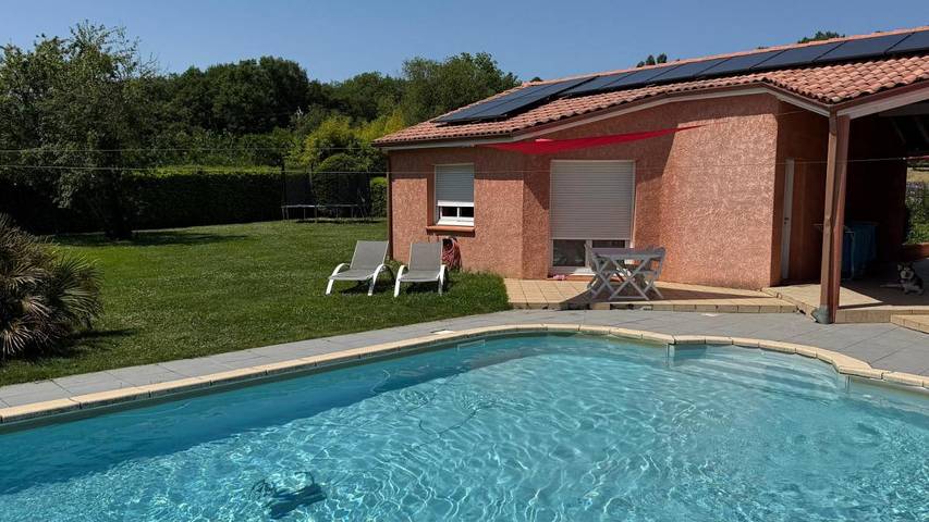 Location de vacances pour 4 personnes, avec terrasse et piscine dans Pujaudran - 4