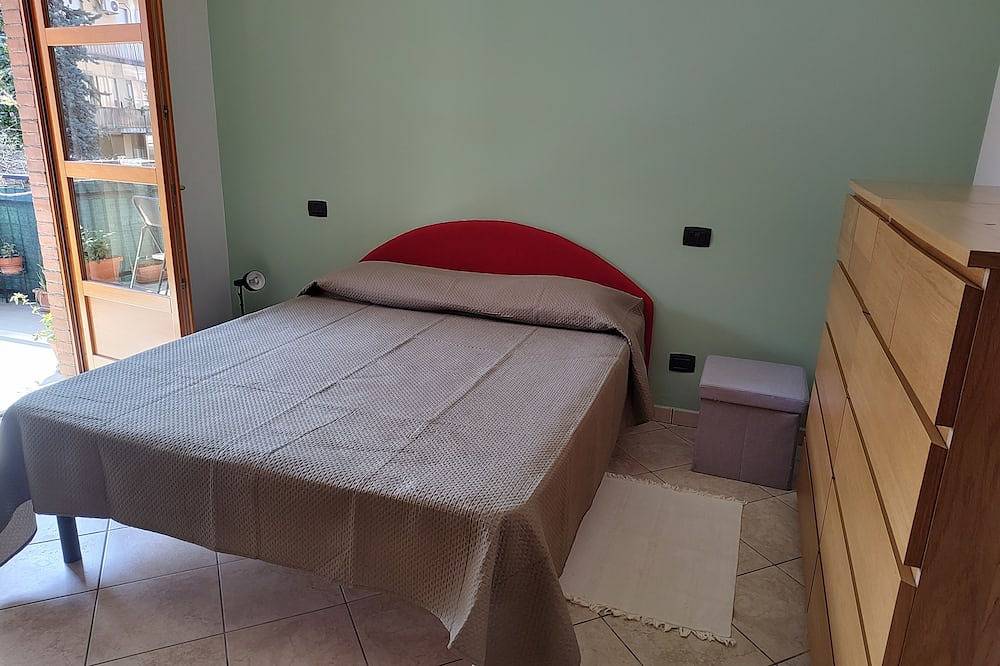Ganze Wohnung, Spazioso Bilocale con Ampio Terrazzo, in Zona Tranquilla Vicino al Centro in Bra, Langhe