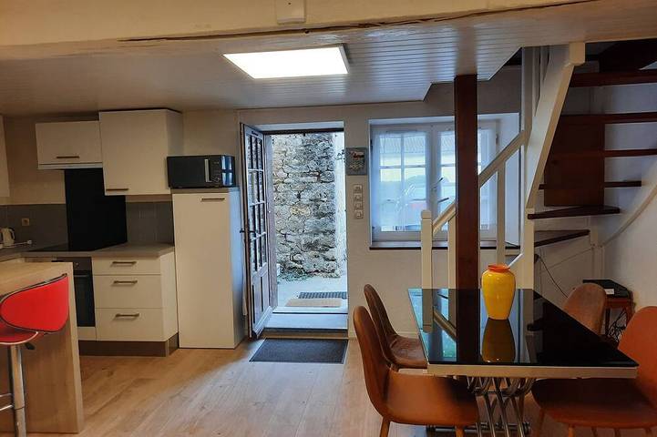 Gîte pour 4 personnes, avec jardin à Ligugé
