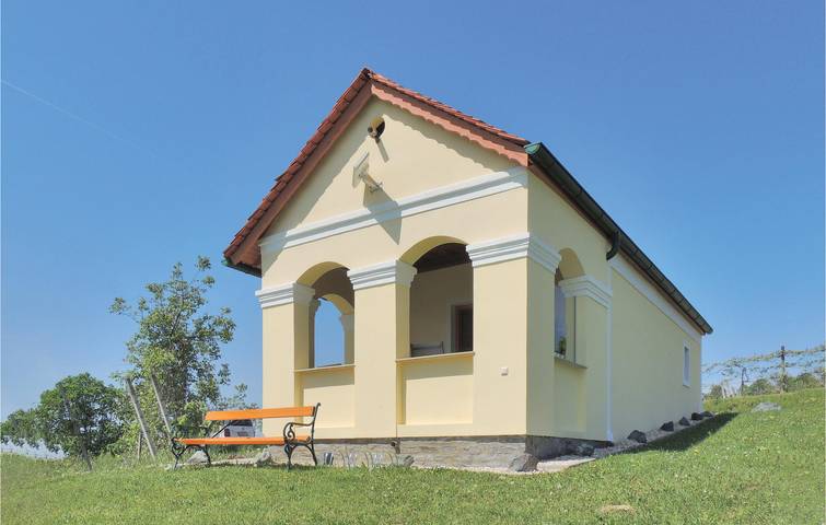 Ferienhaus für 2 Personen mit Terrasse in Eisenberg an der Pinka, Südburgenland