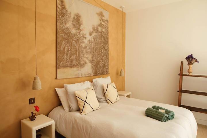 Chambre d’hôte pour 3 personnes, avec jardin dans Lahontan