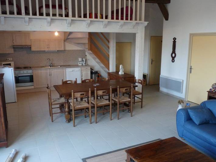 Gîte pour 8 personnes, avec piscine à Dienné - 2