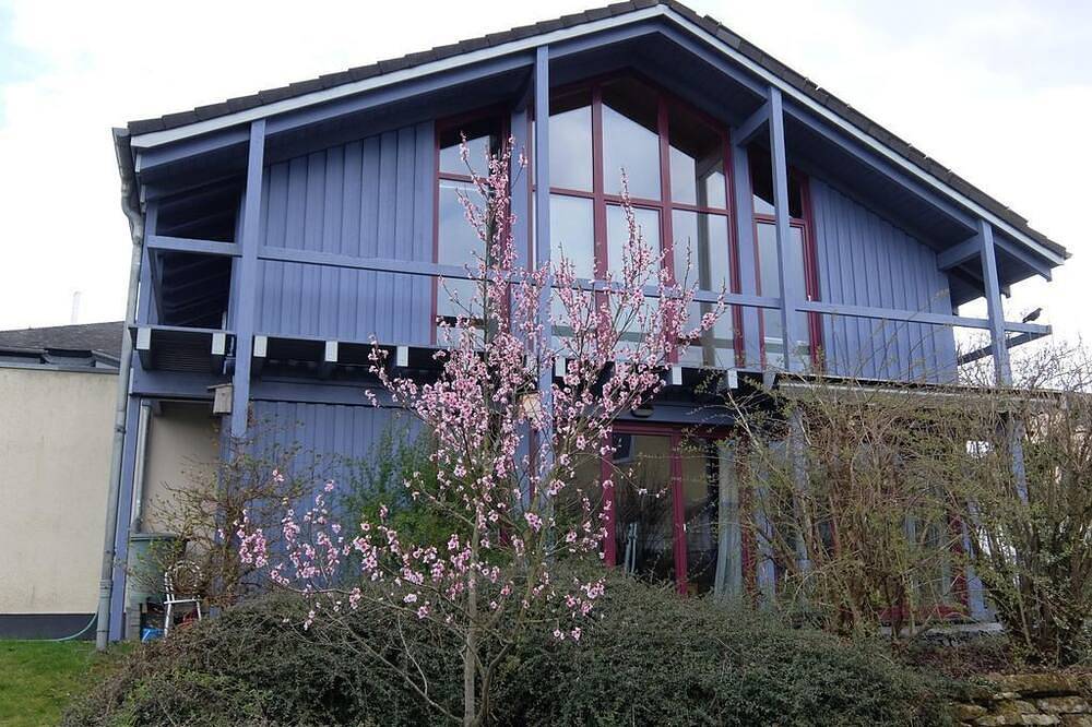 Ganze Wohnung, Blaues Haus - Une maison bleue - 2-Bett-Ferienwohnung Dusche/Wc, bis 4 Pers. in Hetzerath, Bernkastel-Kues & Umgebung