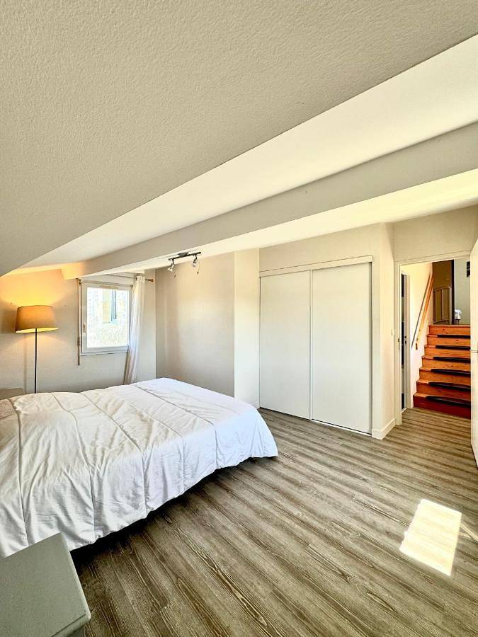 Location de vacances pour 10 personnes, avec jardin à Saint-Hilaire-de-Villefranche - 2