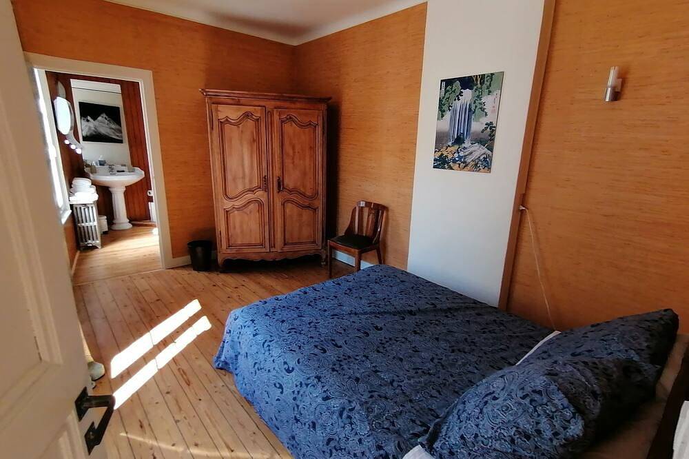 Pleasant town house, historic center of Saintes in Saintes, Saintes und Umgebung