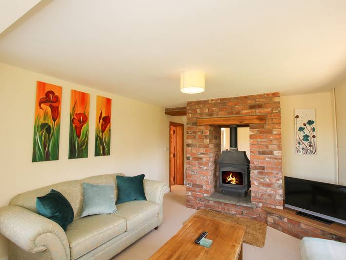 Ellenhall Farm Cottage in Stafford, Staffordshire
