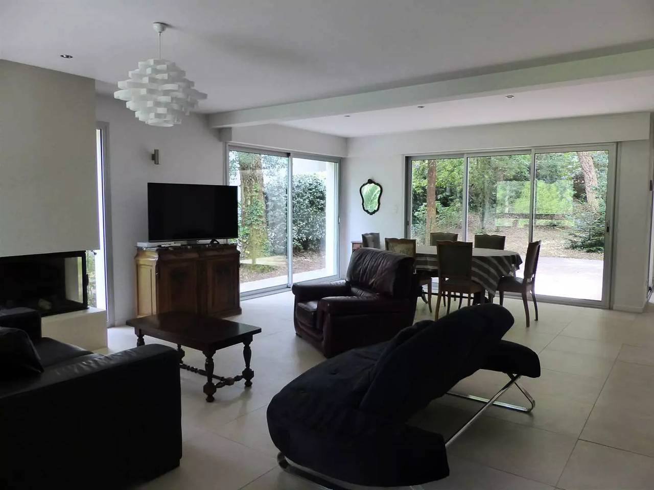 Villa Houx & Iby met bosrijke tuin en terras 400m van het meer. Wifi in Hossegor, Côte d’Argent