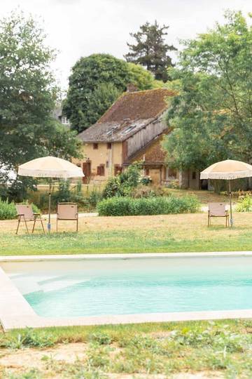 Gîte pour 4 personnes, avec jardin ainsi que jacuzzi et piscine, animaux acceptés dans Champignelles (Yonne)