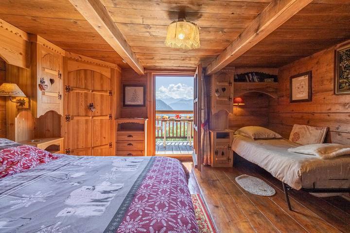 Gîte pour 8 personnes, avec terrasse, animaux acceptés à Saint-Nicolas-la-Chapelle - 4