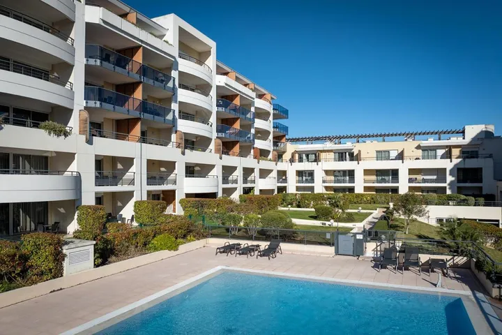 Aparthotel para 4 personas, con sauna y piscina además de jacuzzi y terraza, Se admiten mascotas - 1