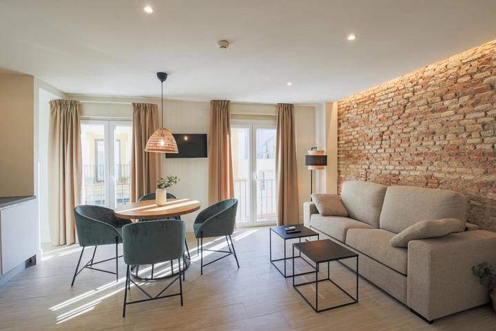 Apartahotel para 2 personas, con Balcón y Vistas en Sevilla