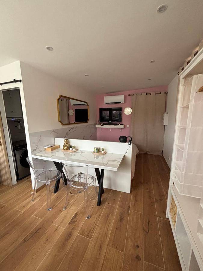 Location de vacances pour 3 personnes, avec piscine et jardin à La Motte-d'Aigues - 3