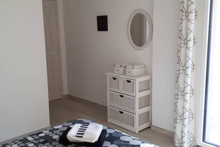 Location de vacances pour 8 personnes, avec terrasse et jardin à Dragey-Ronthon - 3