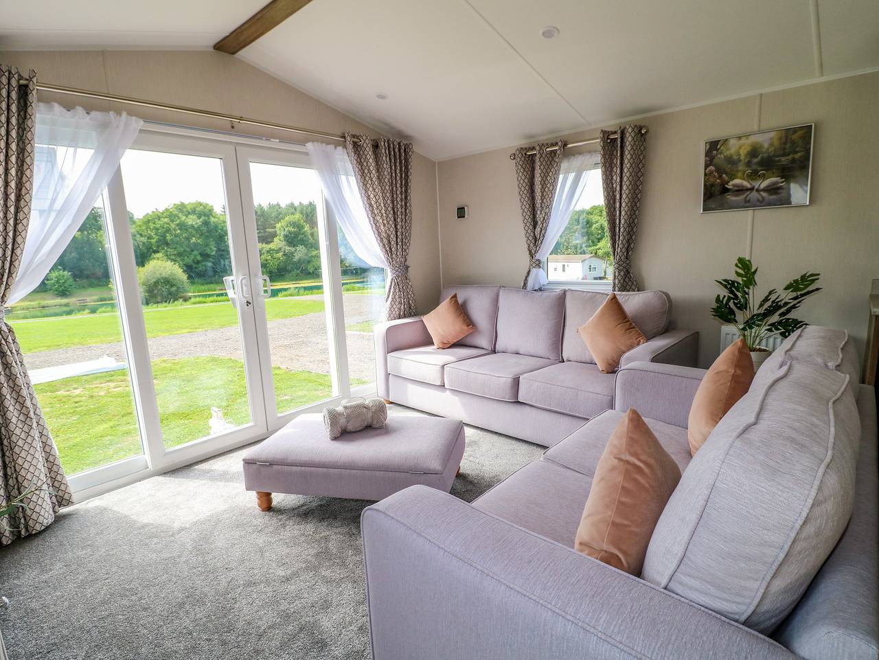 Woodpecker Lodge in Heart of England
