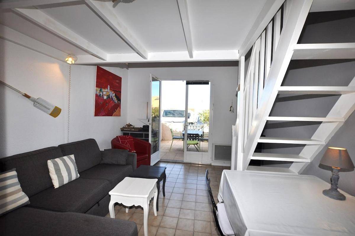 Eden Plage Naturiste, Duplex, Terrasse et Parking in Port Leucate, Leucate