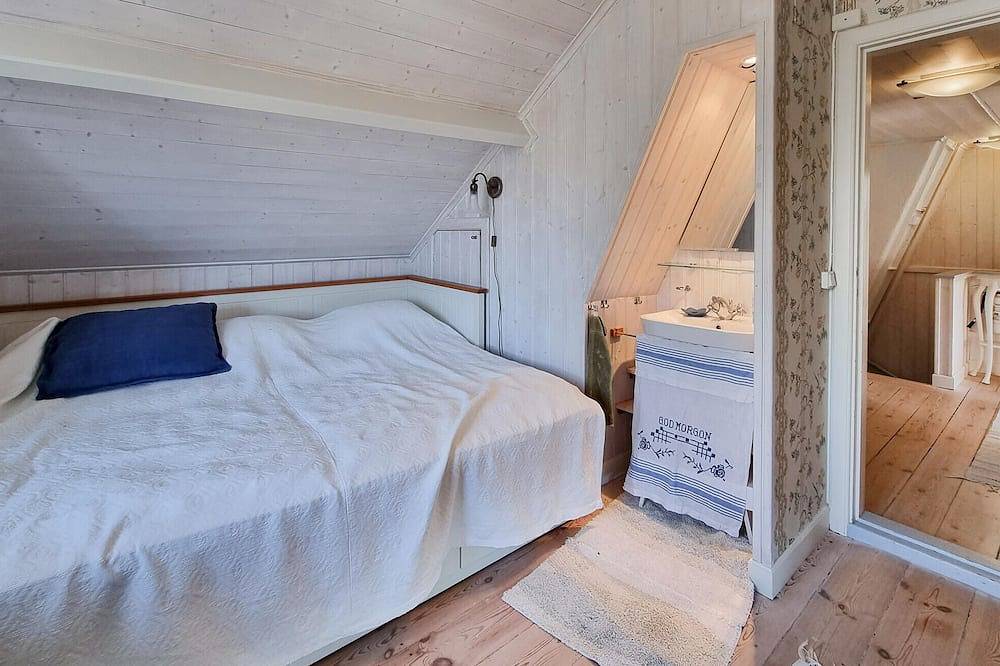 Schönes Haus in Nösund mit Meerblick in Nösund, Orust