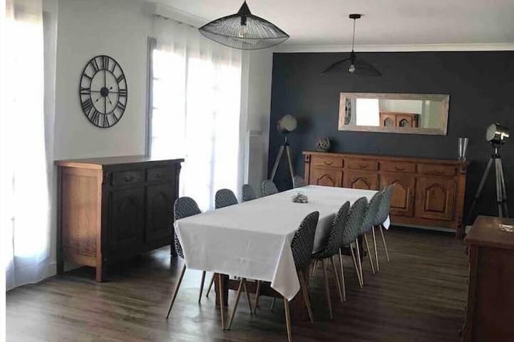 Location de vacances pour 9 personnes, avec jardin à Coëx