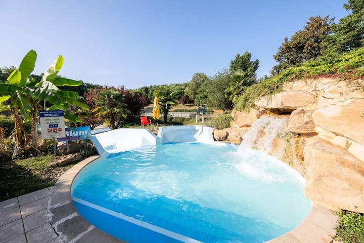 Gîte pour 4 personnes, avec piscine à Saint-Avit-de-Vialard - 3
