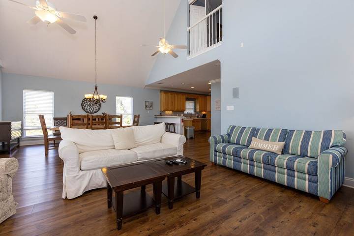 Vacation house for 10 people, with hot tub and balcony, with pets in Gulf Shores