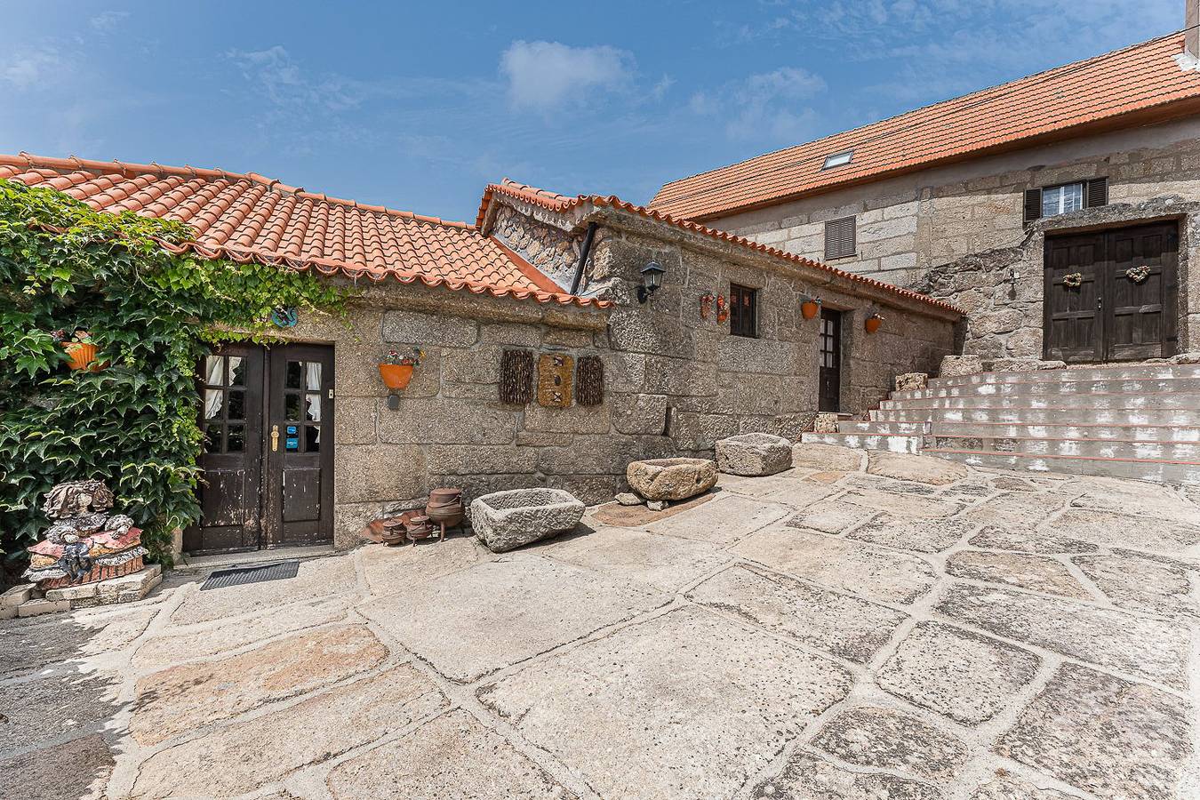 Ganze Wohnung, Ferienwohnung für 2 Personen mit Garten in Cinfães, Viseu Distrikt